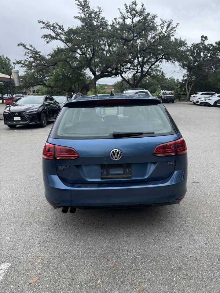 2017 Volkswagen Golf SportWagen SE