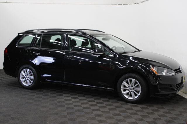 2017 Volkswagen Golf SportWagen TSI S