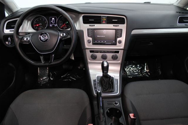 2017 Volkswagen Golf SportWagen TSI S