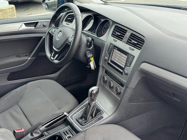 2017 Volkswagen Golf TSI SE 4-Door Springfield VA