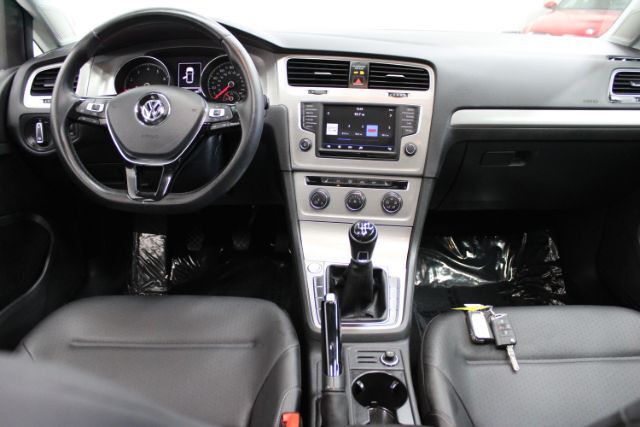 2017 Volkswagen Golf TSI Wolfsburg Edition 4-Door