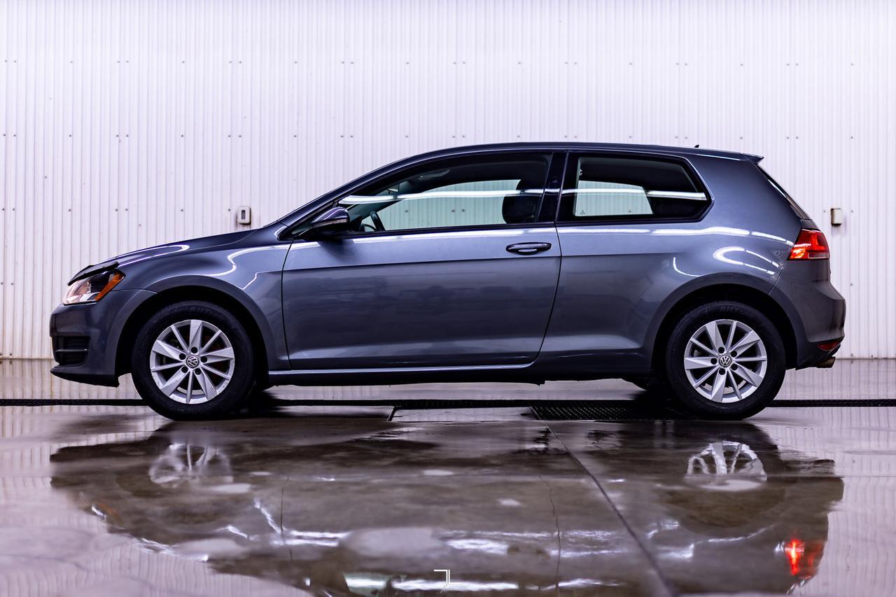 2017 Volkswagen Golf Trendline Manual BCam Red Deer AB