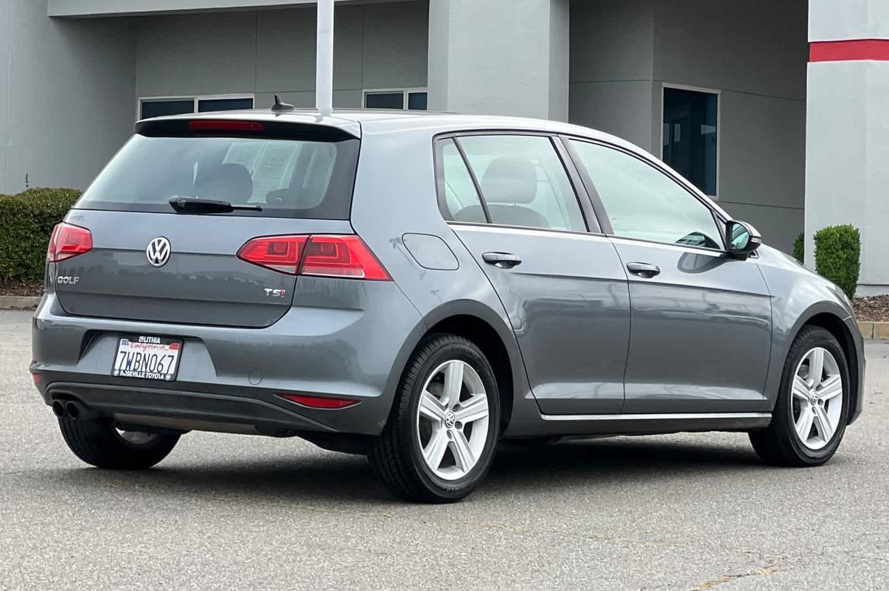 2017 Volkswagen Golf Wolfsburg Edition