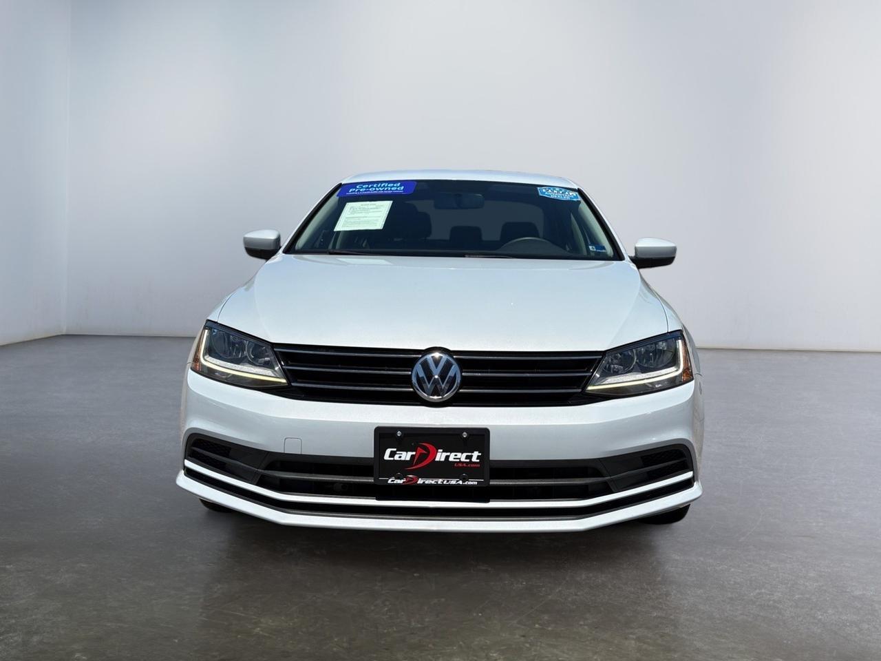 2017 Volkswagen Jetta 1.4T S, BLUETOOTH, BACKUP CAMERA WITH PARKING SENSORS, POWER TRUNK, KEYLESS ENTRY, ONLY 40K MILES, CLEAN CARFAX, THIS SEDAN IS READY FOR YOU TO TAKE THE KEYS! Virginia Beach VA