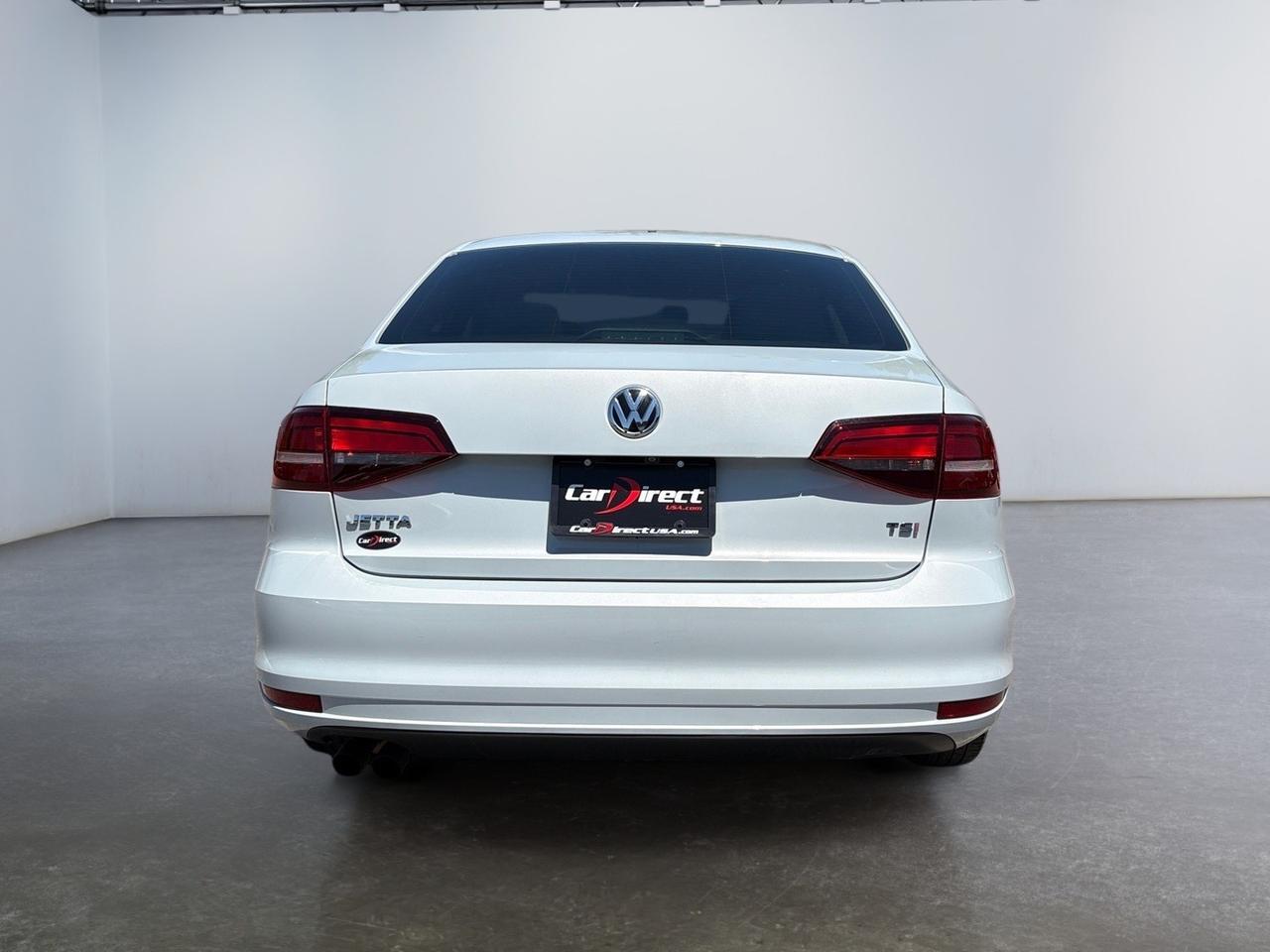 2017 Volkswagen Jetta 1.4T S, BLUETOOTH, BACKUP CAMERA WITH PARKING SENSORS, POWER TRUNK, KEYLESS ENTRY, ONLY 40K MILES, CLEAN CARFAX, THIS SEDAN IS READY FOR YOU TO TAKE THE KEYS! Virginia Beach VA