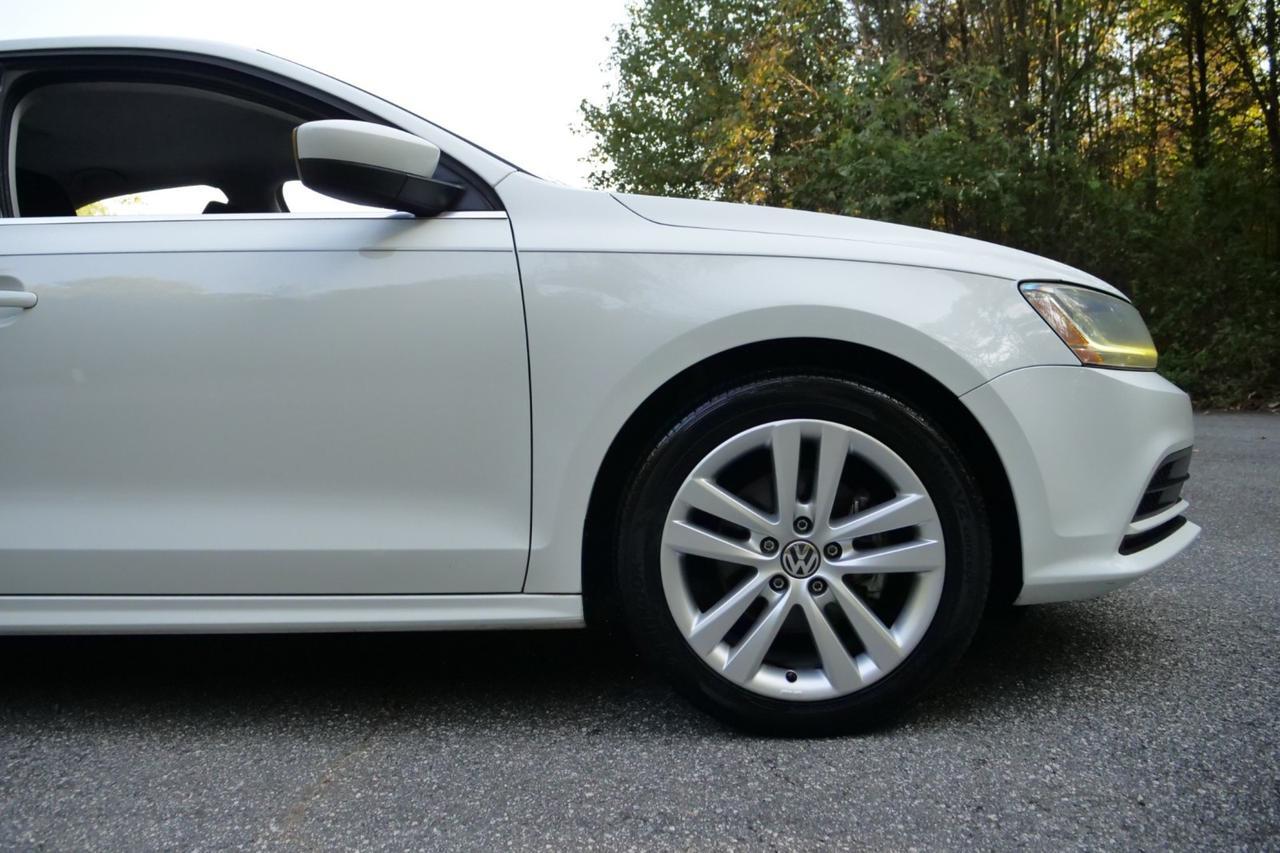 2017 Volkswagen Jetta 1.4T S / Power Windows & Locks / Back Up Camera Lincolnton NC