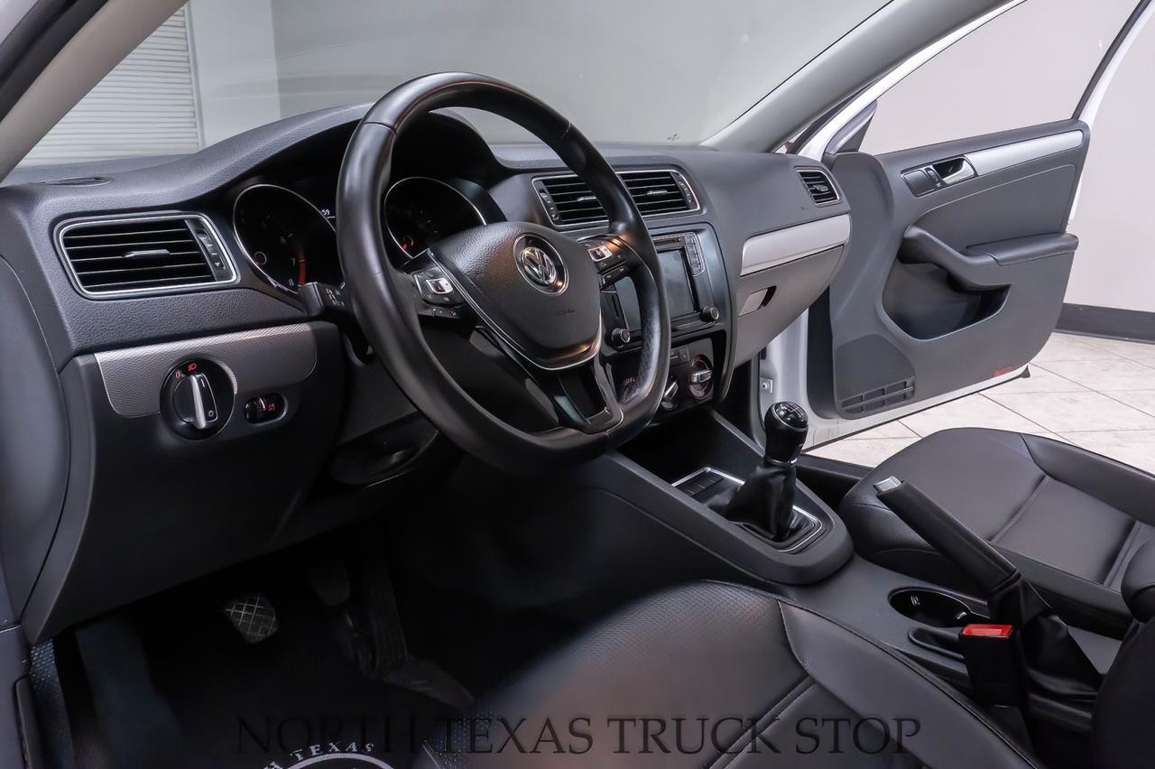 2017 Volkswagen Jetta 1.4T SE 5 Speed Manual Mansfield TX