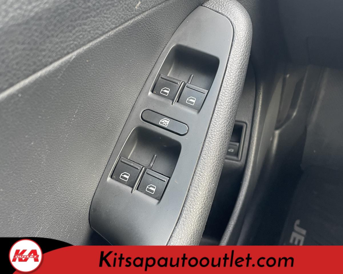 2017 Volkswagen Jetta 1.4T SE Sedan 4D