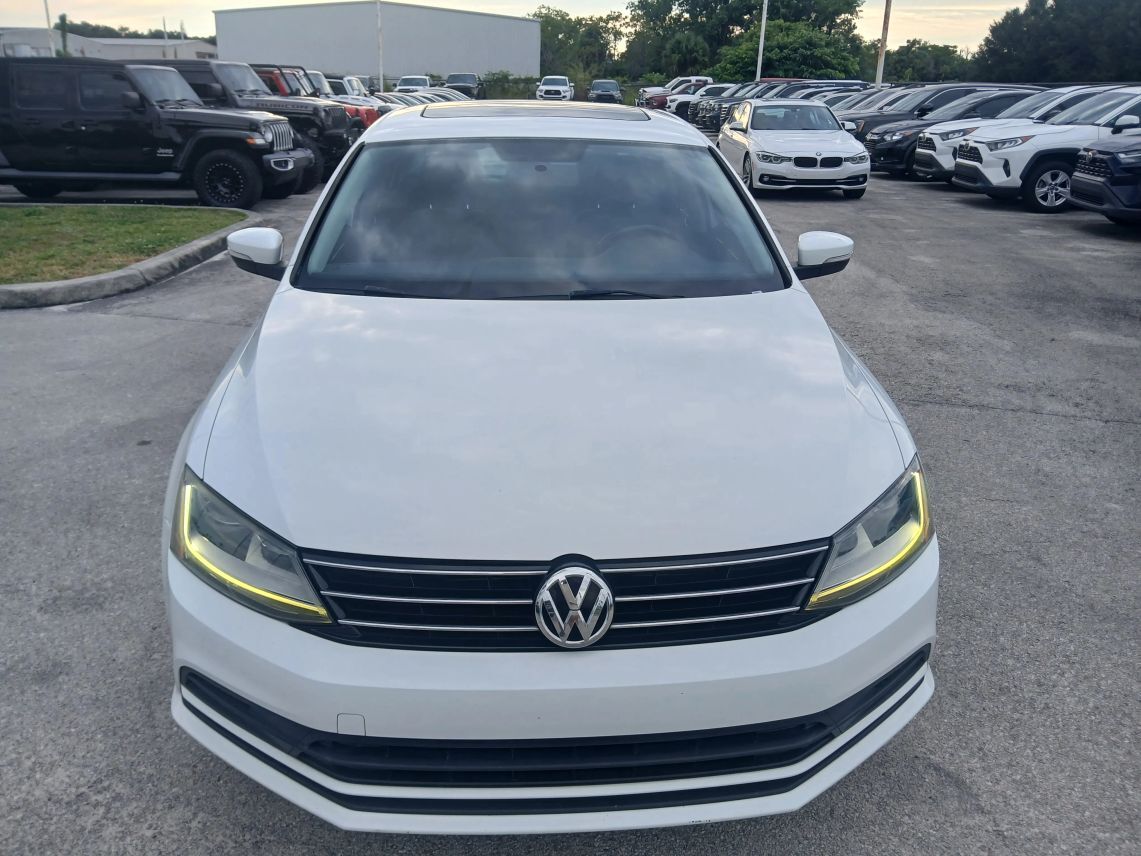 2017 Volkswagen Jetta 1.4T SE Sedan 4D
