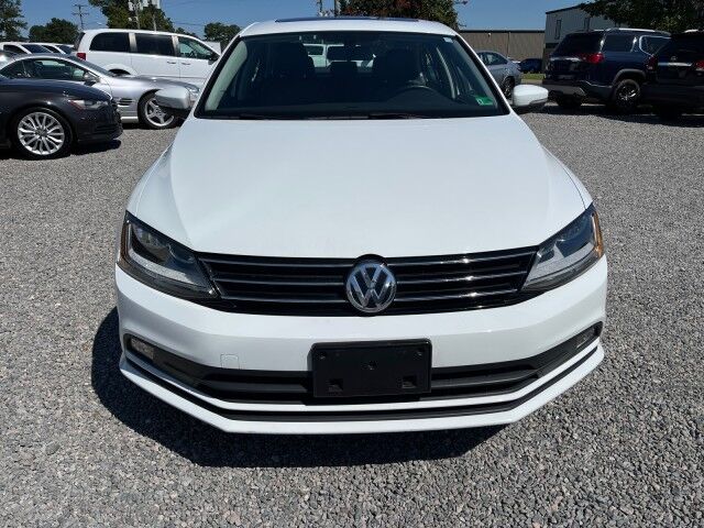 2017 Volkswagen Jetta 1.8T SEL Premium photo 2