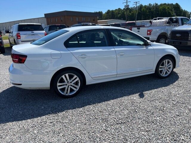 2017 Volkswagen Jetta 1.8T SEL Premium photo 5