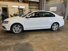 2017_Volkswagen_Jetta_1.8T SEL Premium_ Ashland VA