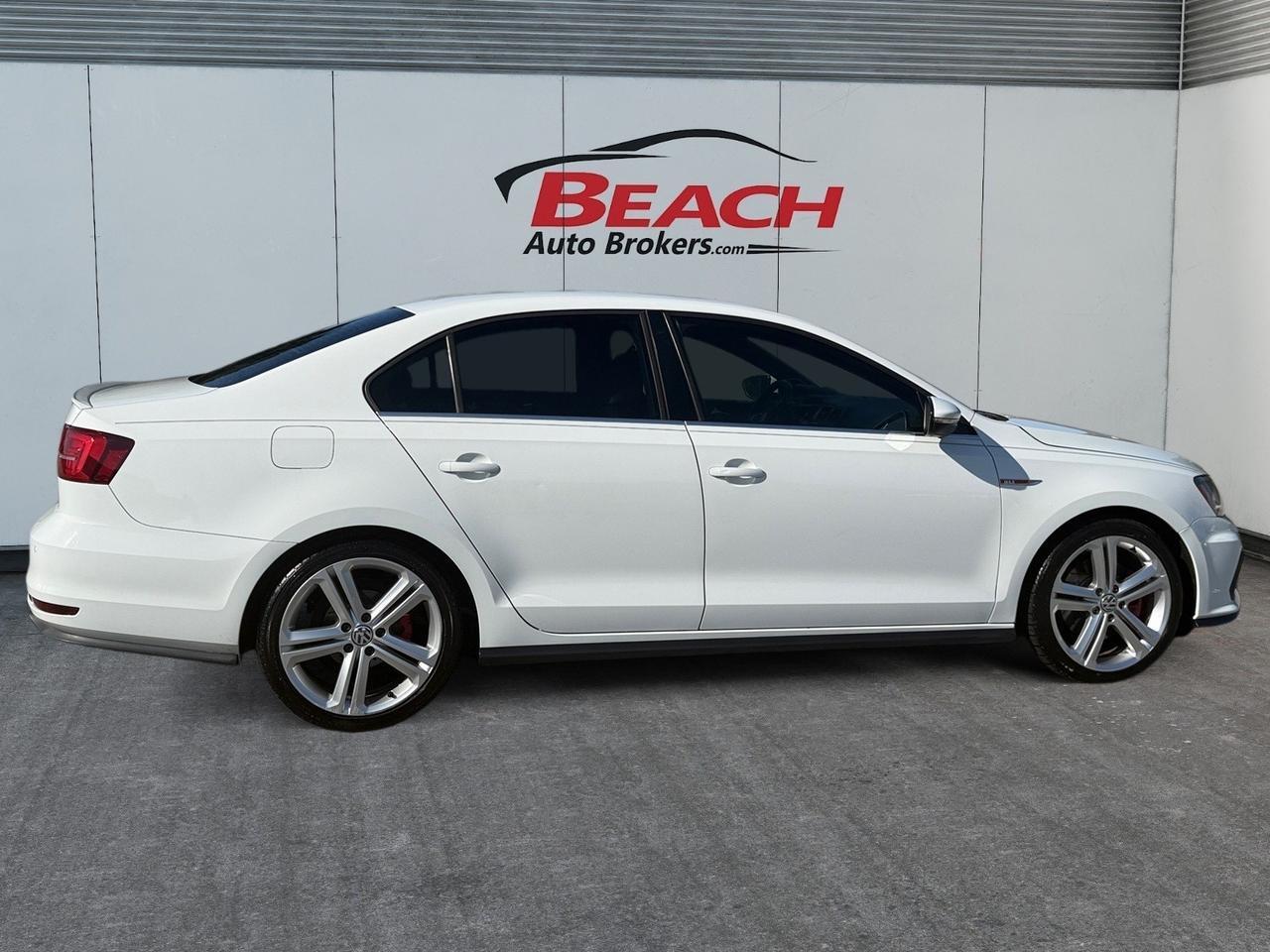 2017 Volkswagen Jetta GLI, BACKUP CAMERA, HEATED SEATS, SUNROOF, APPLE CARPLAY/ANDROID AUTO, HEATED MIRRORS, KEYLESS START, THIS COULD BE YOUR DREAM CAR! Norfolk VA