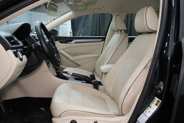 2017 Volkswagen Passat 1.8T R-Line Chantilly VA