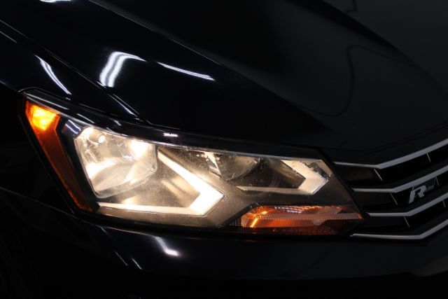 2017 Volkswagen Passat 1.8T R-Line Chantilly VA