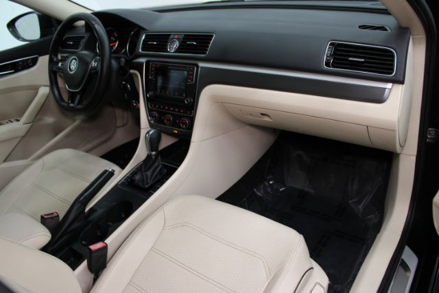 2017 Volkswagen Passat 1.8T R-Line Chantilly VA