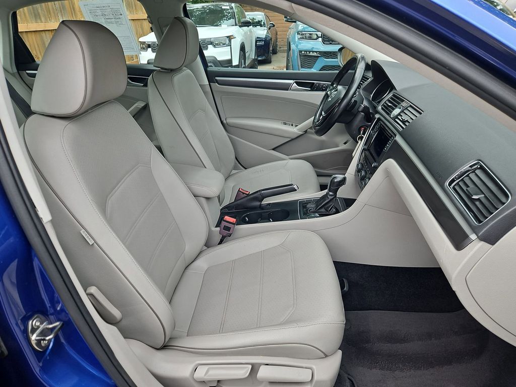 2017 Volkswagen Passat 1.8T R-Line Gresham OR