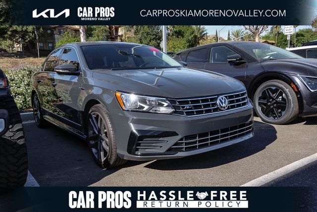 2017 Volkswagen Passat 1.8T R-Line