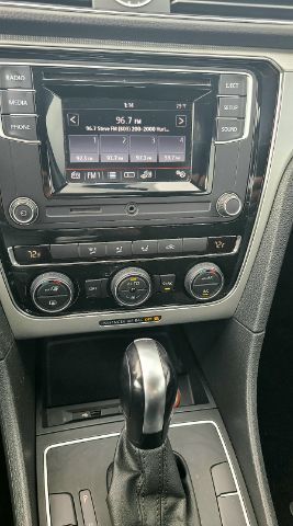 2017 Volkswagen Passat 1.8T S Gaston SC