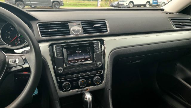 2017 Volkswagen Passat 1.8T S Gaston SC