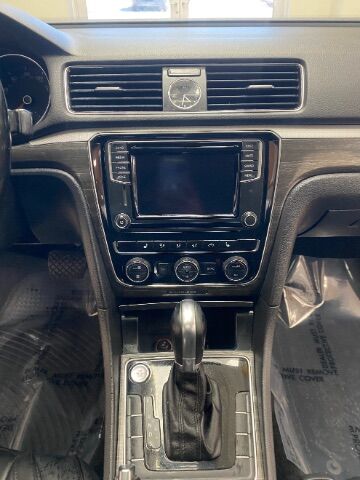 2017 Volkswagen Passat 1.8T SE Charlotte NC