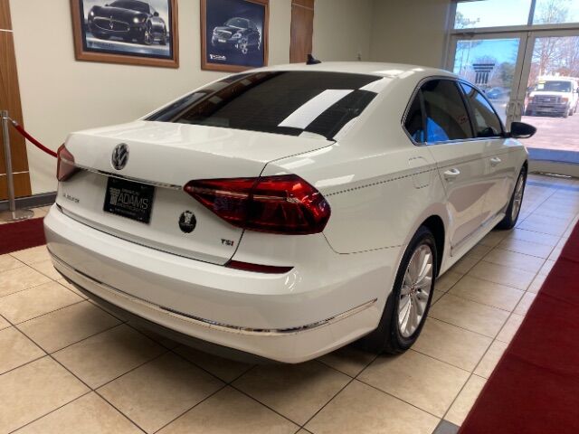 2017 Volkswagen Passat 1.8T SE