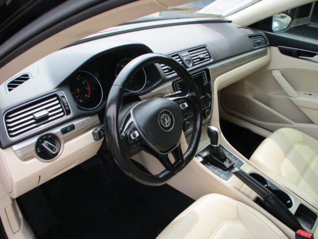 2017 Volkswagen Passat 1.8T SE Florence KY