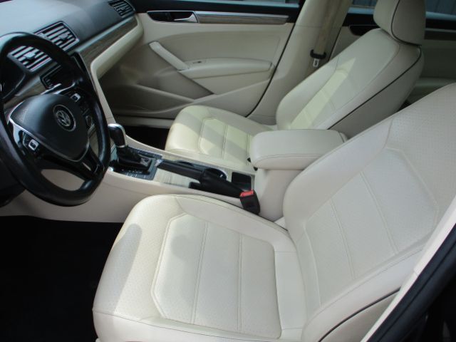2017 Volkswagen Passat 1.8T SE Florence KY