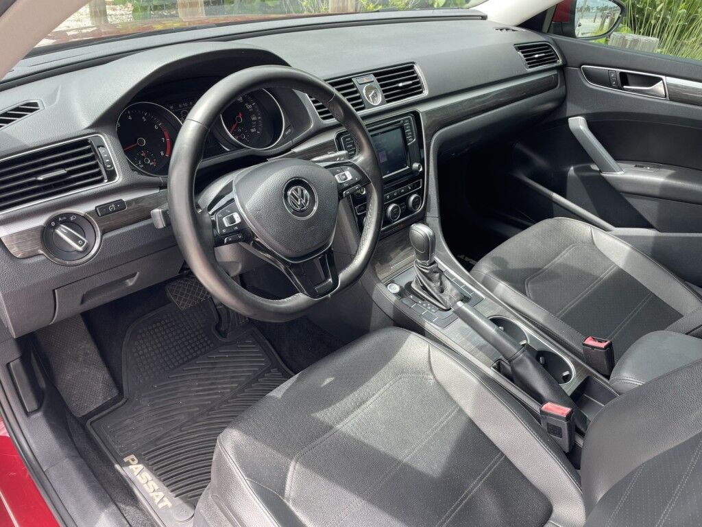 2017 Volkswagen Passat 1.8T SE Sarasota FL