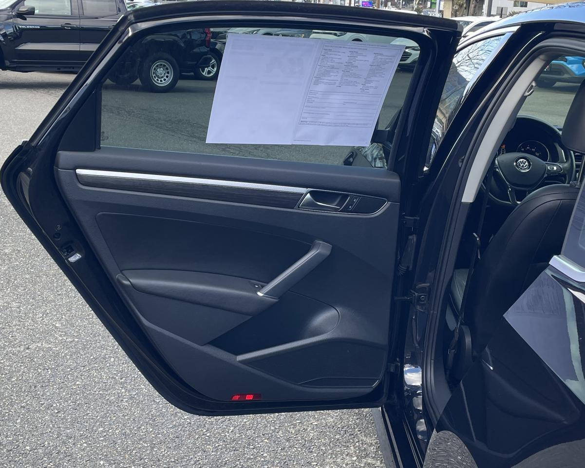 2017 Volkswagen Passat 1.8T SE Sedan 4D Port Orchard WA