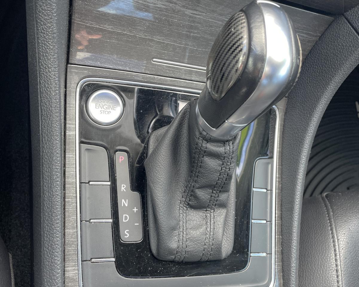 2017 Volkswagen Passat 1.8T SE Sedan 4D Port Orchard WA