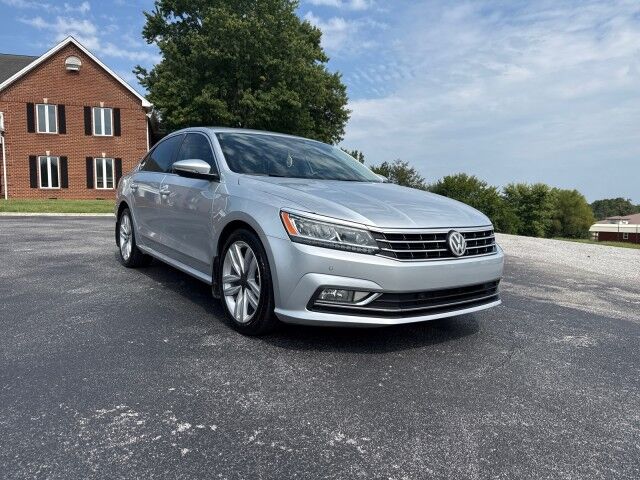 2017 Volkswagen Passat 1.8T SE w/Technology