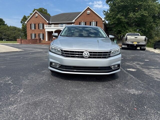 2017 Volkswagen Passat 1.8T SE w/Technology