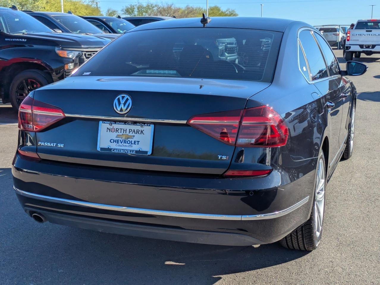 2017 Volkswagen Passat 1.8T SE w/Technology