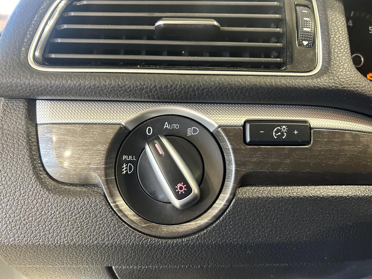 2017 Volkswagen Passat 1.8T SE with Technology New Braunfels TX