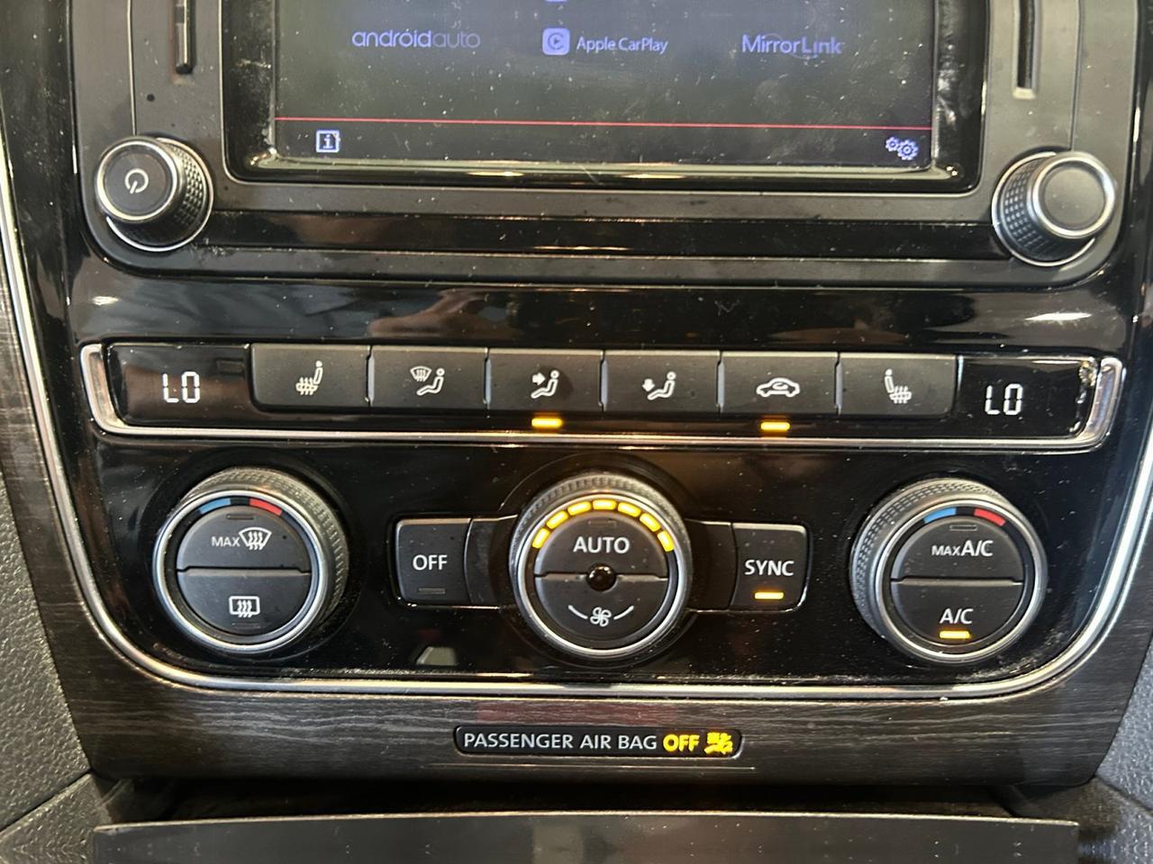 2017 Volkswagen Passat 1.8T SE with Technology New Braunfels TX