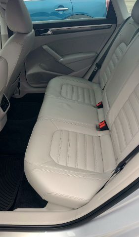 2017 Volkswagen Passat 1.8T SEL Premium Gaston SC