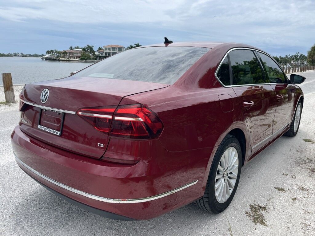 2017 Volkswagen Passat 1.8T SE~LUMBAR SUPPORT~BLIND SPOT WARNING~CRUISE CONTROL~HEATED SEATS~POWER SEATS~REARVIEW CAMERA Sarasota FL
