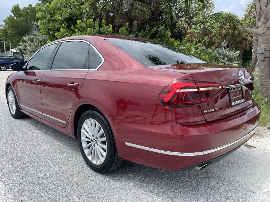 2017 Volkswagen Passat 1.8T SE~LUMBAR SUPPORT~BLIND SPOT WARNING~CRUISE CONTROL~HEATED SEATS~POWER SEATS~REARVIEW CAMERA Sarasota FL