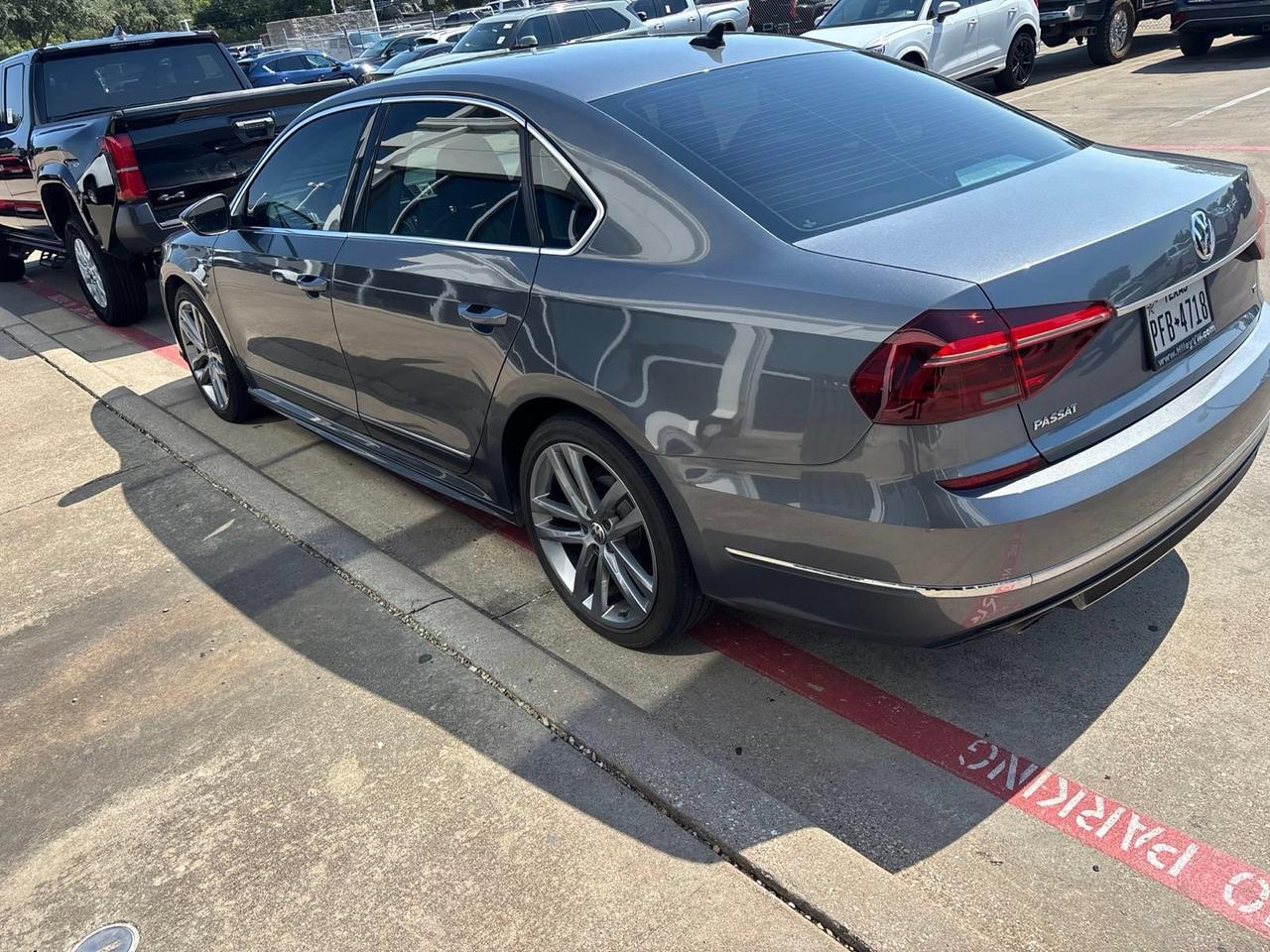 2017 Volkswagen Passat R-Line w/Comfort Pkg Hurst TX