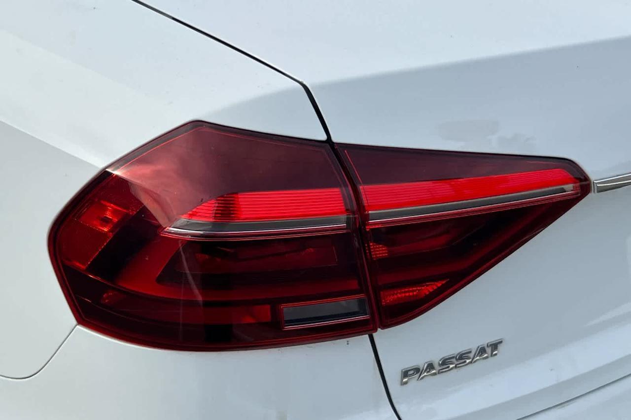 2017 Volkswagen Passat R-Line w/Comfort Pkg Roseville CA