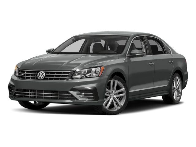2017 Volkswagen Passat R-Line w/Comfort Pkg