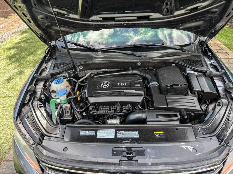 2017 Volkswagen Passat R-Line w/Comfort Pkg Wilmington NC