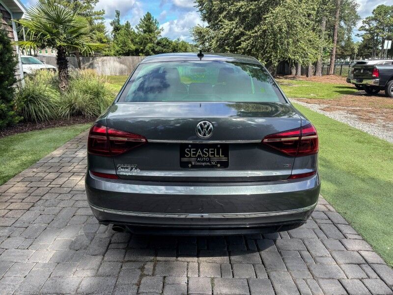 2017 Volkswagen Passat R-Line w/Comfort Pkg Wilmington NC