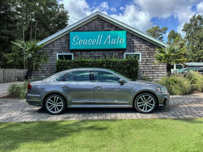 2017 Volkswagen Passat R-Line w/Comfort Pkg