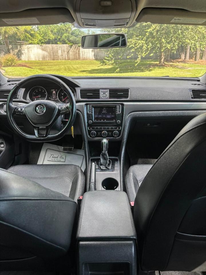 2017 Volkswagen Passat R-Line w/Comfort Pkg Wilmington NC
