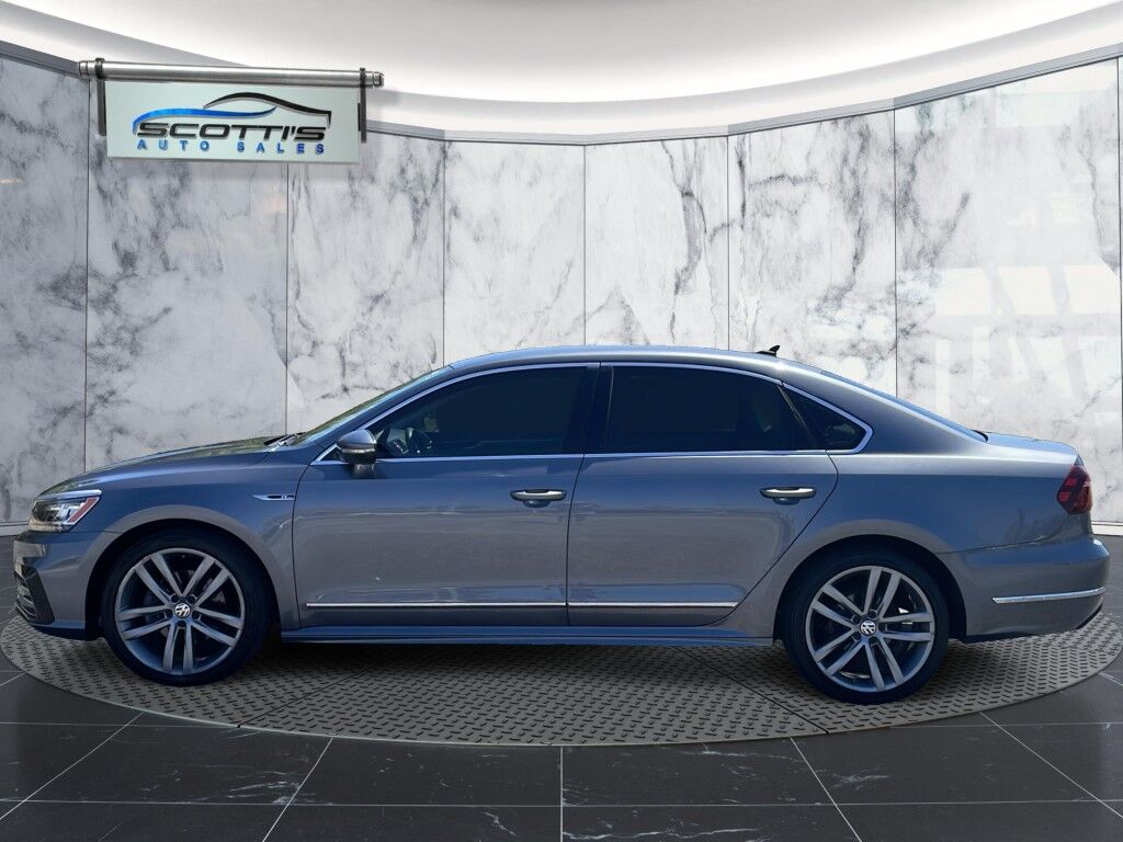 2017 Volkswagen Passat R-Line w/Comfort Pkg~ADJUSTABLE LUMBAR~BLIND SPOT WARNING~BLUETOOTH~BRAKING ASSIST~CRUISE CONTROL~GROUND EFFECTS PACKAGE~HALOGEN HEADLIGTHS~HEATED SIDE MIRRORS~LOW MILES Sarasota FL
