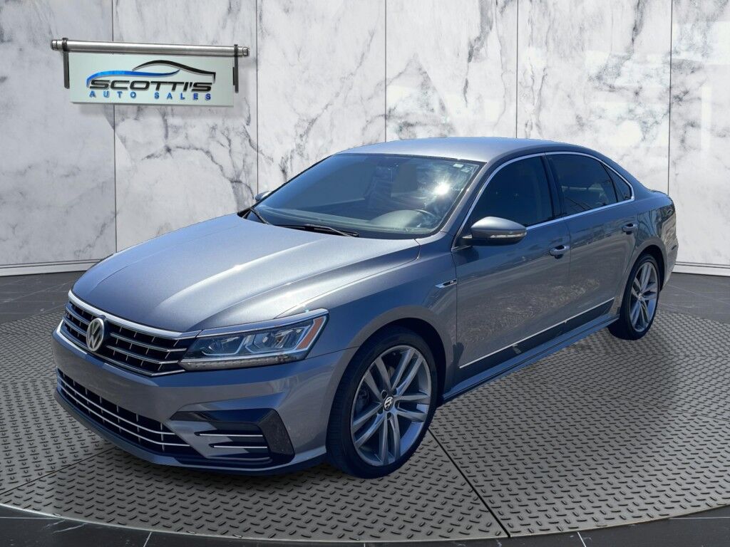 2017 Volkswagen Passat R-Line w/Comfort Pkg~ADJUSTABLE LUMBAR~BLIND SPOT WARNING~BLUETOOTH~BRAKING ASSIST~CRUISE CONTROL~GROUND EFFECTS PACKAGE~HALOGEN HEADLIGTHS~HEATED SIDE MIRRORS~LOW MILES Sarasota FL