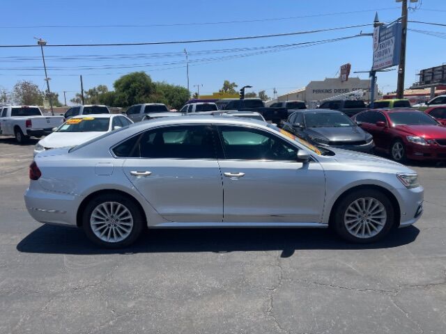2017 Volkswagen Passat SE 6A