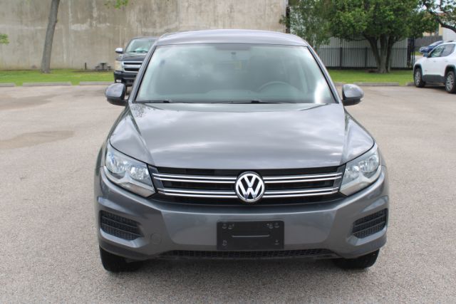 2017 Volkswagen Tiguan 2.0T S | 2.0T